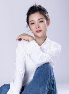  陈丽君 